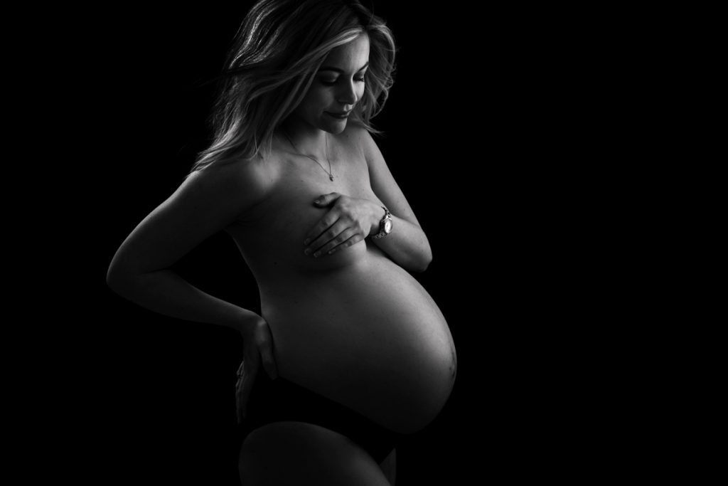 Gravesend Maternity Photographer 1031